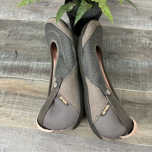 Teva Niyama Brown Peach Flats/MaryJane Shoe Size 7.5 - Picture 9 of 13